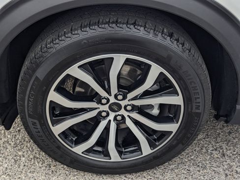 Certified 2024 Ford Explorer ST-Line w/ Class IV Trailer Tow Package image 7