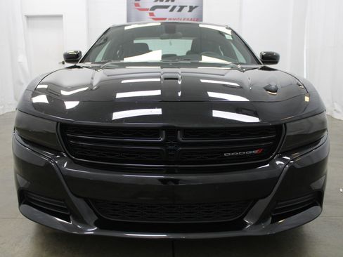 Used 2023 Dodge Charger SXT RWD image 3