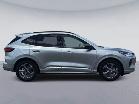 Used 2024 Ford Escape ST-Line w/ Tech Pack #1 FWD image 2