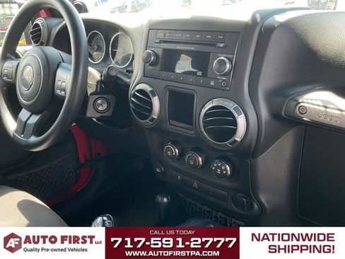 Used 2014 Jeep Wrangler Sport AWD/4WD image 13