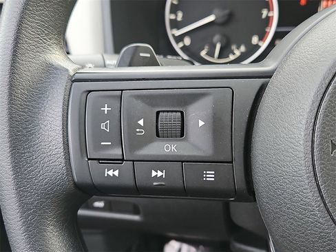 Certified 2024 Nissan Rogue SV image 20