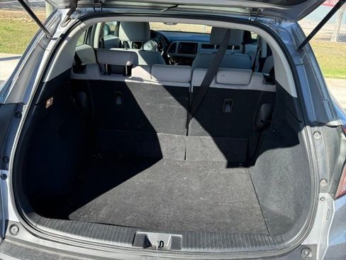 Used 2018 Honda HR-V LX image 9