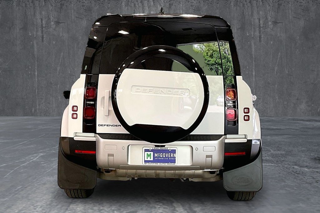 Certified 2025 Land Rover Defender 110 S AWD/4WD image 6