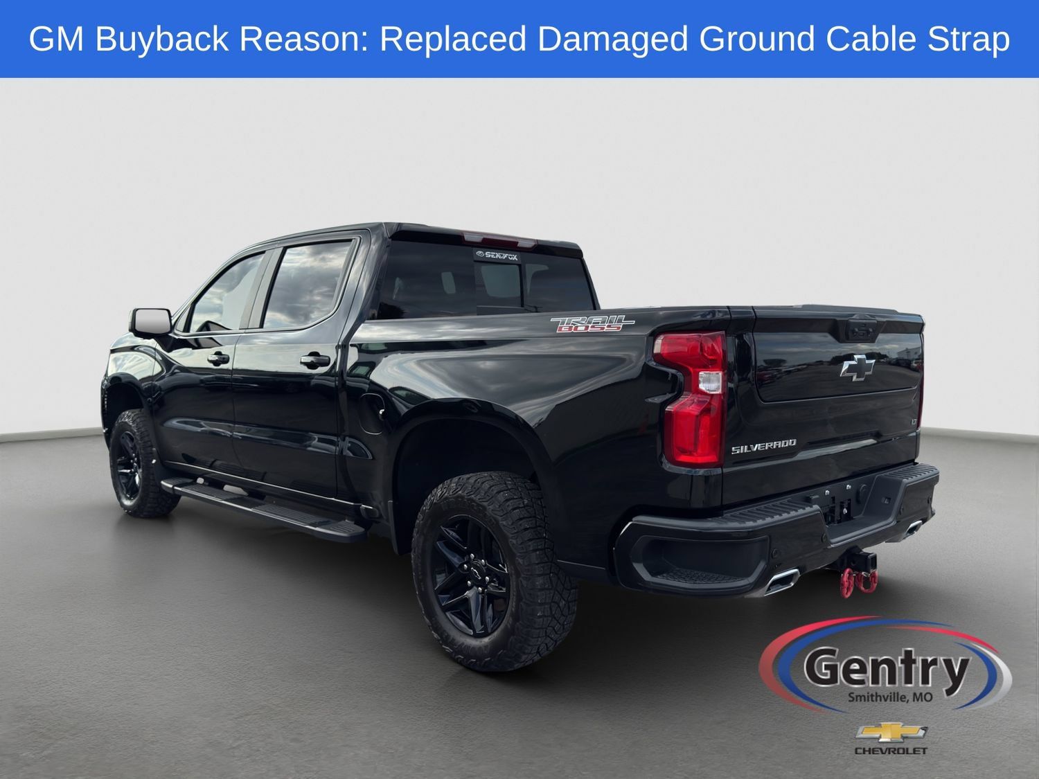 Used 2024 Chevrolet Silverado 1500 LT Trail Boss w/ LT Trail Boss Premium Package AWD/4WD image 4