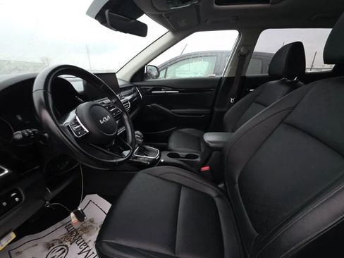 Used 2022 Kia Seltos EX image 39