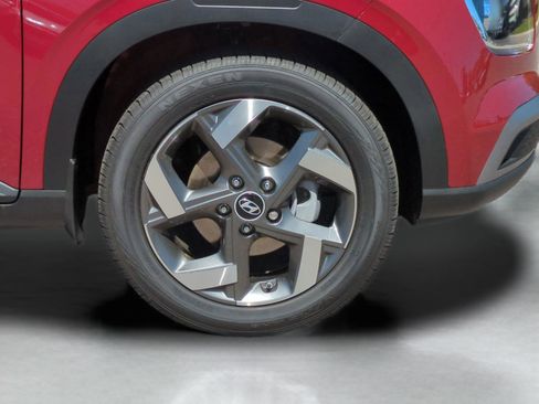 New 2025 Hyundai Venue SEL image 11