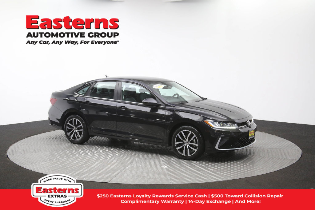 Used 2025 Volkswagen Jetta SE FWD image 48