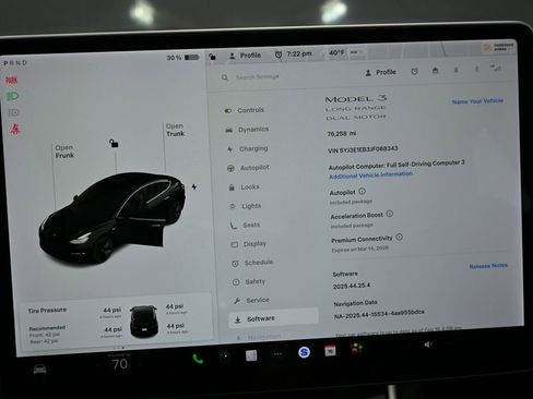 Used 2018 Tesla Model 3 Long Range image 28