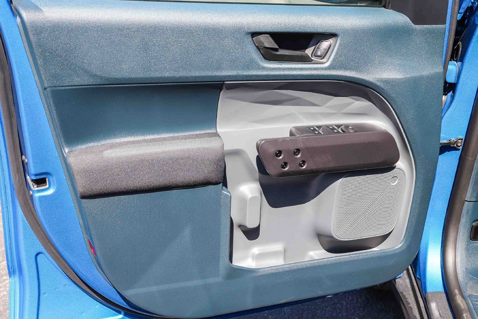 Certified 2025 Ford Maverick XL FWD image 21