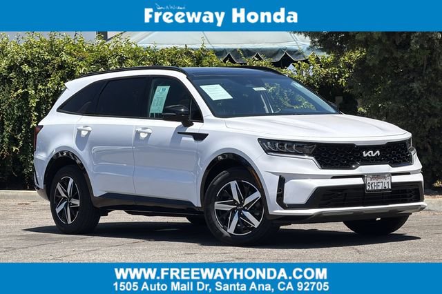 Used 2023 Kia Sorento S w/ Panoramic Sunroof Package FWD image 1