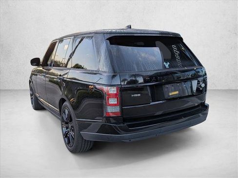 Used 2017 Land Rover Range Rover HSE image 7