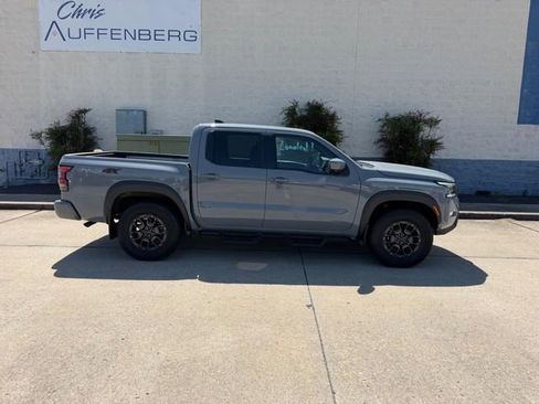 Used 2023 Nissan Frontier PRO-4X w/ Pro-4X Premium Package AWD/4WD image 2