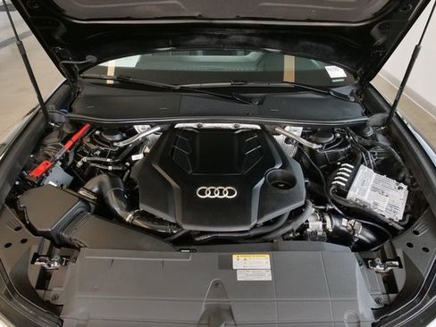 Used 2024 Audi A6 Premium Plus image 10