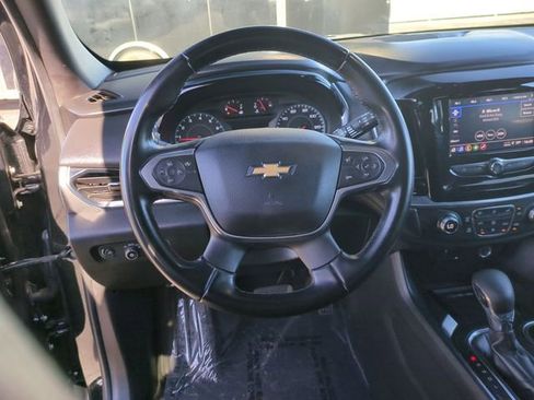Used 2023 Chevrolet Traverse LT FWD image 20