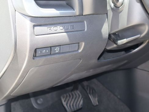Used 2024 Nissan Rogue S AWD/4WD image 22