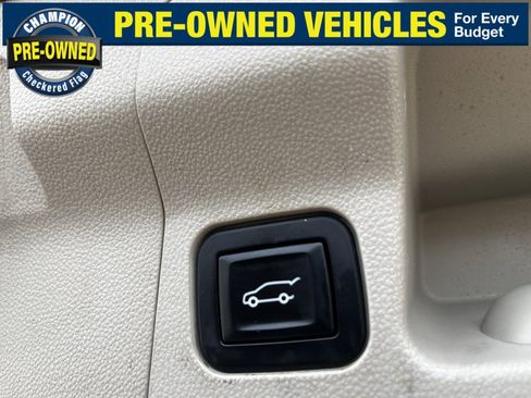 Used 2017 GMC Acadia Denali w/ Technology Package image 14