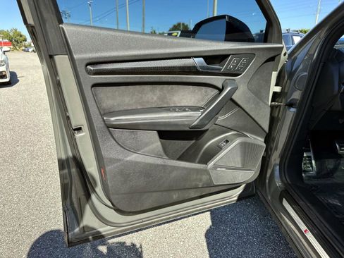 Used 2023 Audi SQ5 Premium Plus w/ Premium Plus Package image 17