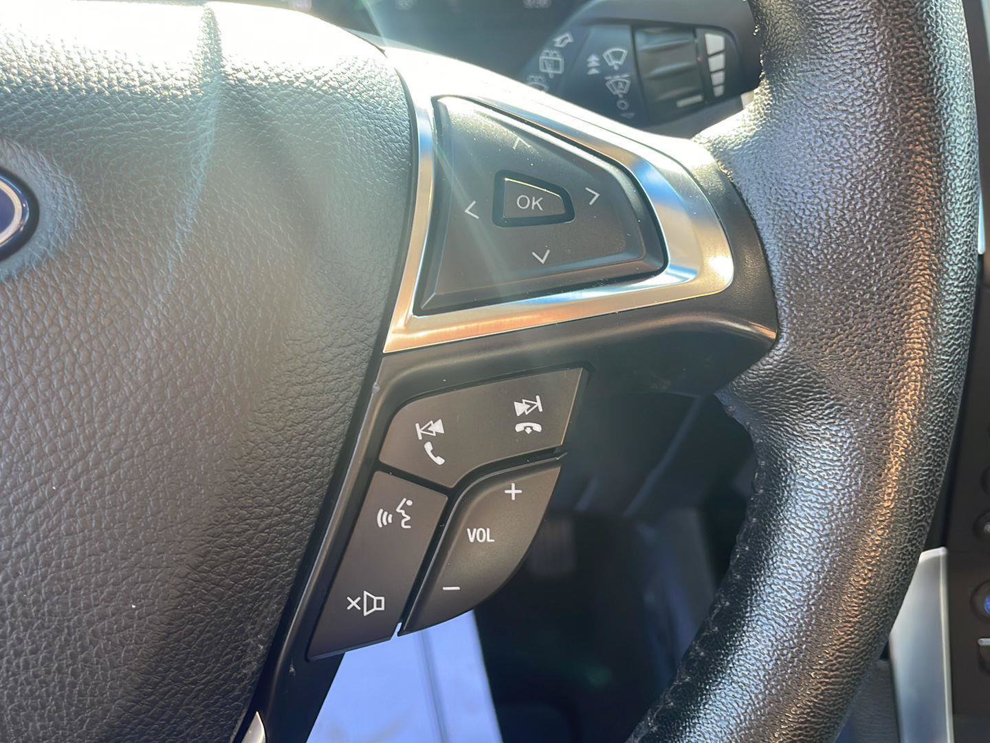 Certified 2020 Ford Edge Titanium w/ Equipment Group 301A FWD image 16