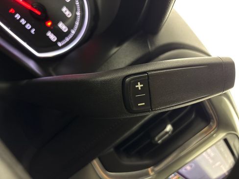 Used 2020 Chevrolet Silverado 1500 LTZ AWD/4WD image 27