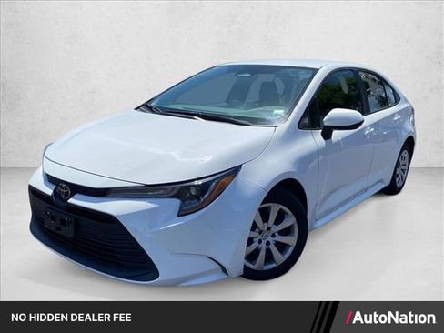 Used 2023 Toyota Corolla LE FWD image 1
