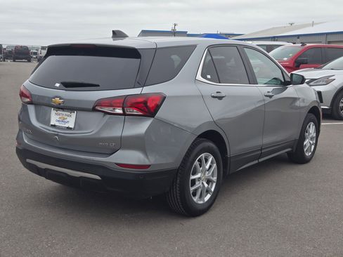 Used 2023 Chevrolet Equinox LT AWD/4WD image 3