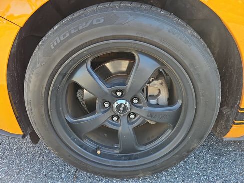 Used 2018 Ford Mustang Premium image 22