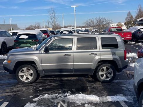 Used 2015 Jeep Patriot Latitude image 8