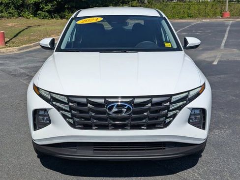 Used 2024 Hyundai Tucson SE FWD image 2