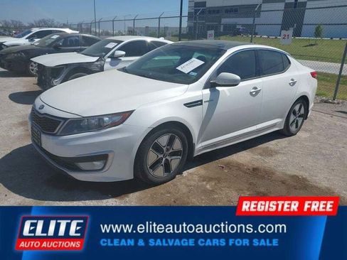 Used 2013 Kia Optima EX image 3