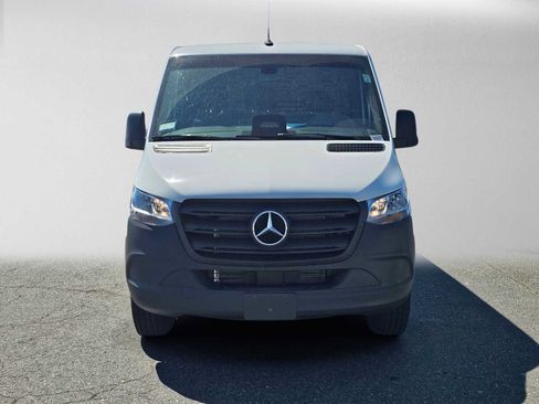 Used 2026 Mercedes-Benz Sprinter 2500 image 8
