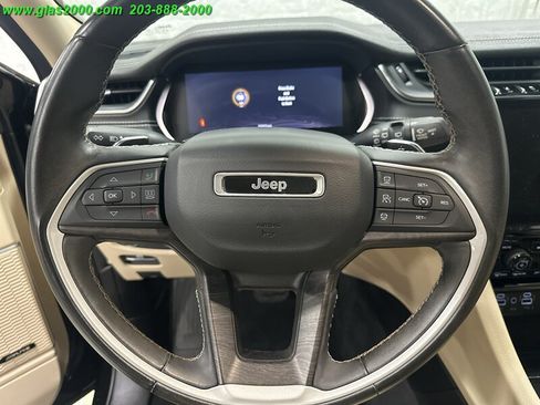 Used 2022 Jeep Grand Cherokee L Limited AWD/4WD image 4