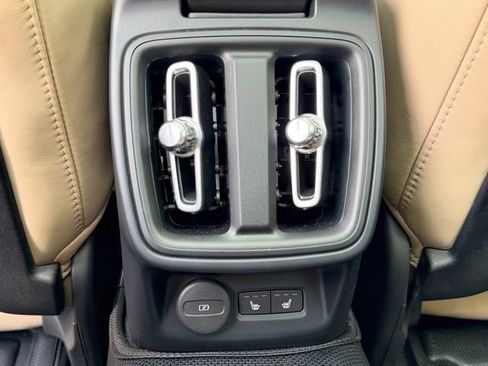 Used 2022 Polestar Polestar 2 w/ Plus Package AWD/4WD image 14