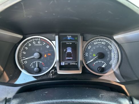 Used 2022 Toyota Tacoma SR5 image 10