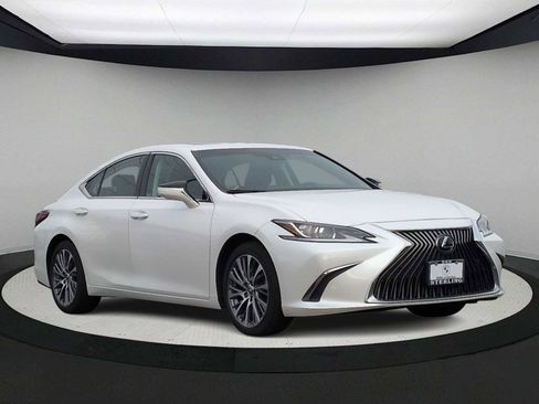 Used 2019 Lexus ES 350 w/ Premium Package image 2