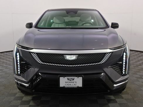 New 2026 Cadillac Optiq Luxury 2 image 10