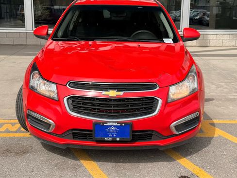 Used 2016 Chevrolet Cruze LT FWD image 3