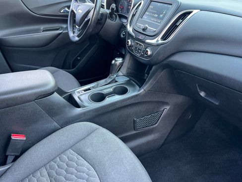 Used 2018 Chevrolet Equinox LT FWD image 21