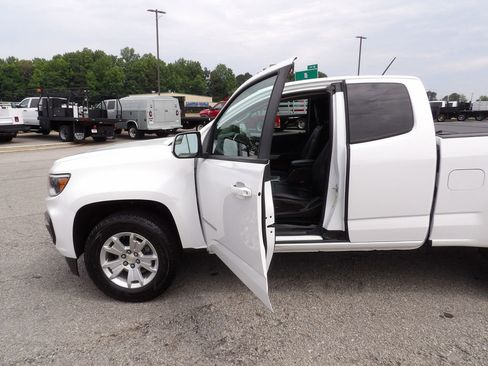 Used 2022 Chevrolet Colorado LT w/ Fleet Safety Package RWD image 13