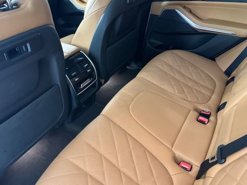 Used 2023 BMW X5 sDrive40i w/ M Sport Package RWD image 29