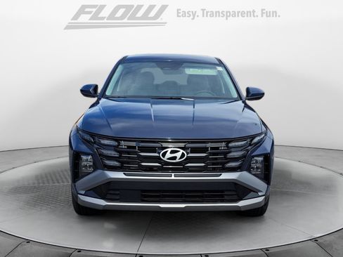 Used 2026 Hyundai Tucson SE FWD image 3