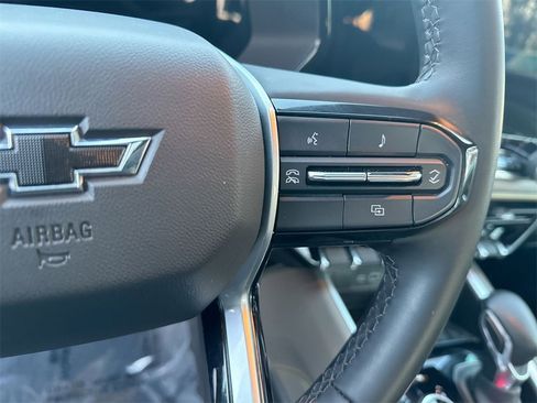 Used 2024 Chevrolet Colorado ZR2 image 18