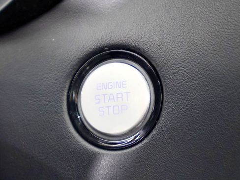 Used 2018 Kia Stinger GT2 image 34