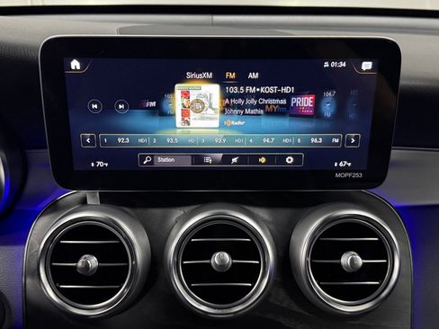 Used 2022 Mercedes-Benz GLC 300 image 35