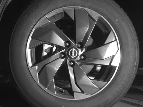 Used 2025 Nissan Rogue SV AWD/4WD image 12