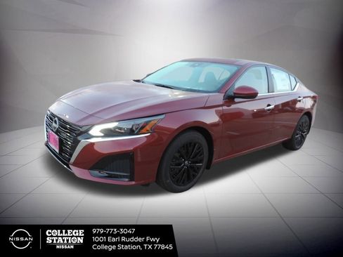 New 2025 Nissan Altima 2.5 SV w/ SV Special Edition Package image 8