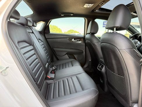 Used 2024 Kia Forte GT-Line w/ GT-Line Premium Package FWD image 24
