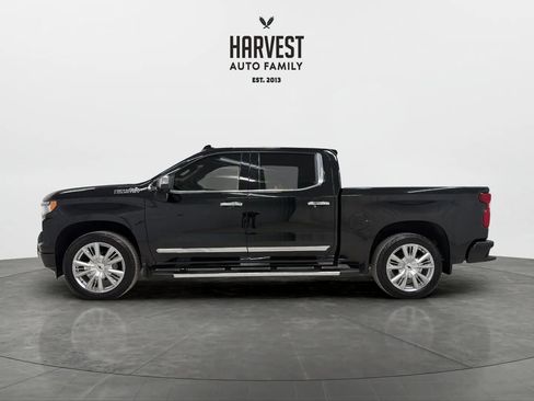 Used 2024 Chevrolet Silverado 1500 High Country w/ High Country Premium Package image 2