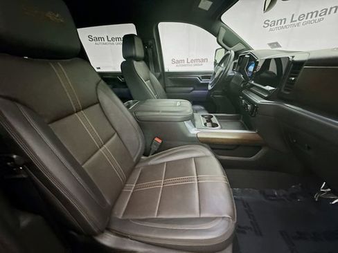 Used 2024 Chevrolet Silverado 2500 High Country image 31
