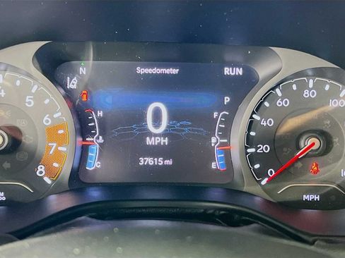 Used 2023 Jeep Compass Latitude AWD/4WD image 12