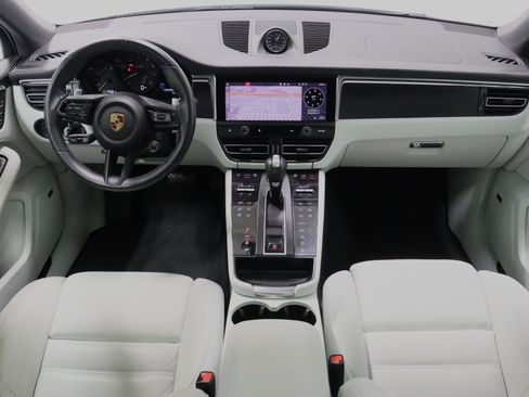Used 2024 Porsche Macan GTS image 33